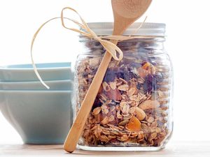 Holiday Spice Granola