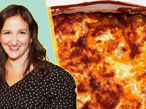 Deb Perelman and a casserole of mac & cheese